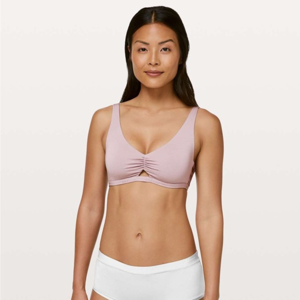 Lululemon Simply Gathered Bralette